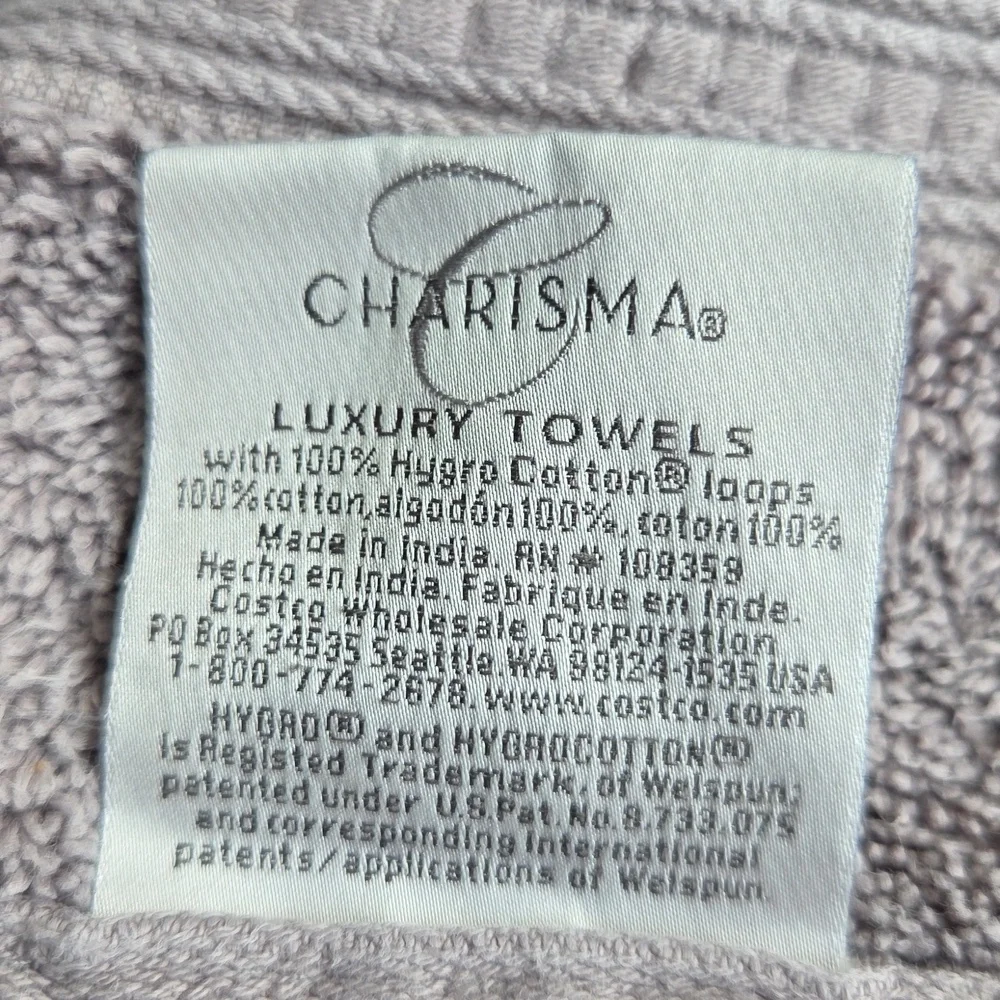 Charisma 2 Gray Large Bath Towels Pre-owned length is approximately 53
